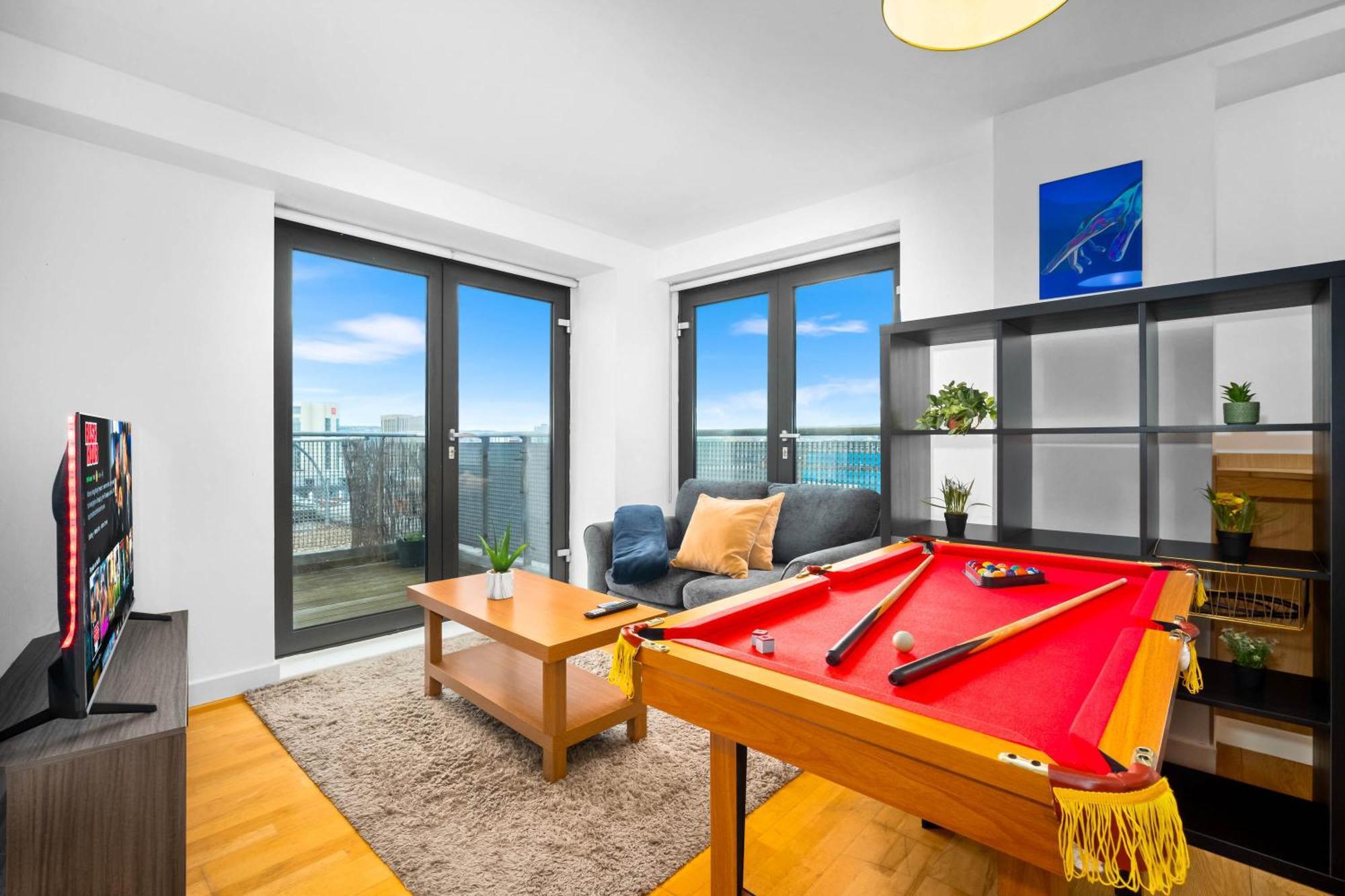 Central Flat Pool Table Balcony Шефилд Экстерьер фото